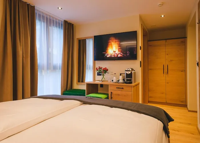 ホテル Tannenhof 3*